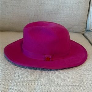 Elegant Keith James Pink Women's Hat